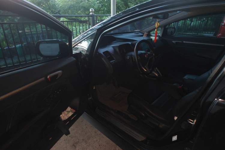 Used Honda Civic 2008 1.8L Automatic Commemorative Classic Edition Driver Seat
