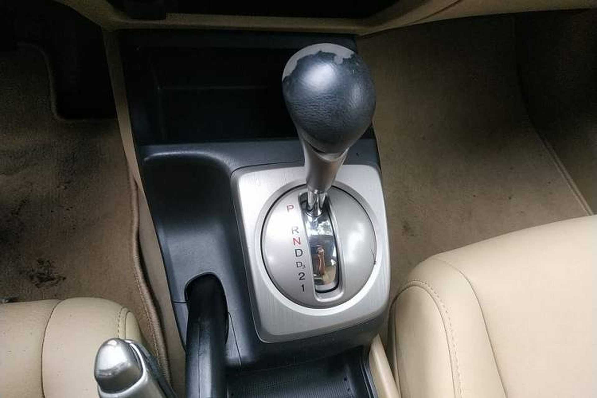 Used Honda Civic 2008 1.8L Automatic Commemorative Classic Edition Gear Lever