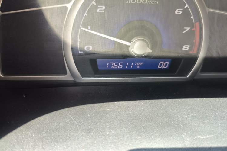 Used Honda Civic 2008 1.8L Manual Commemorative Classic Edition Odometer Close Up