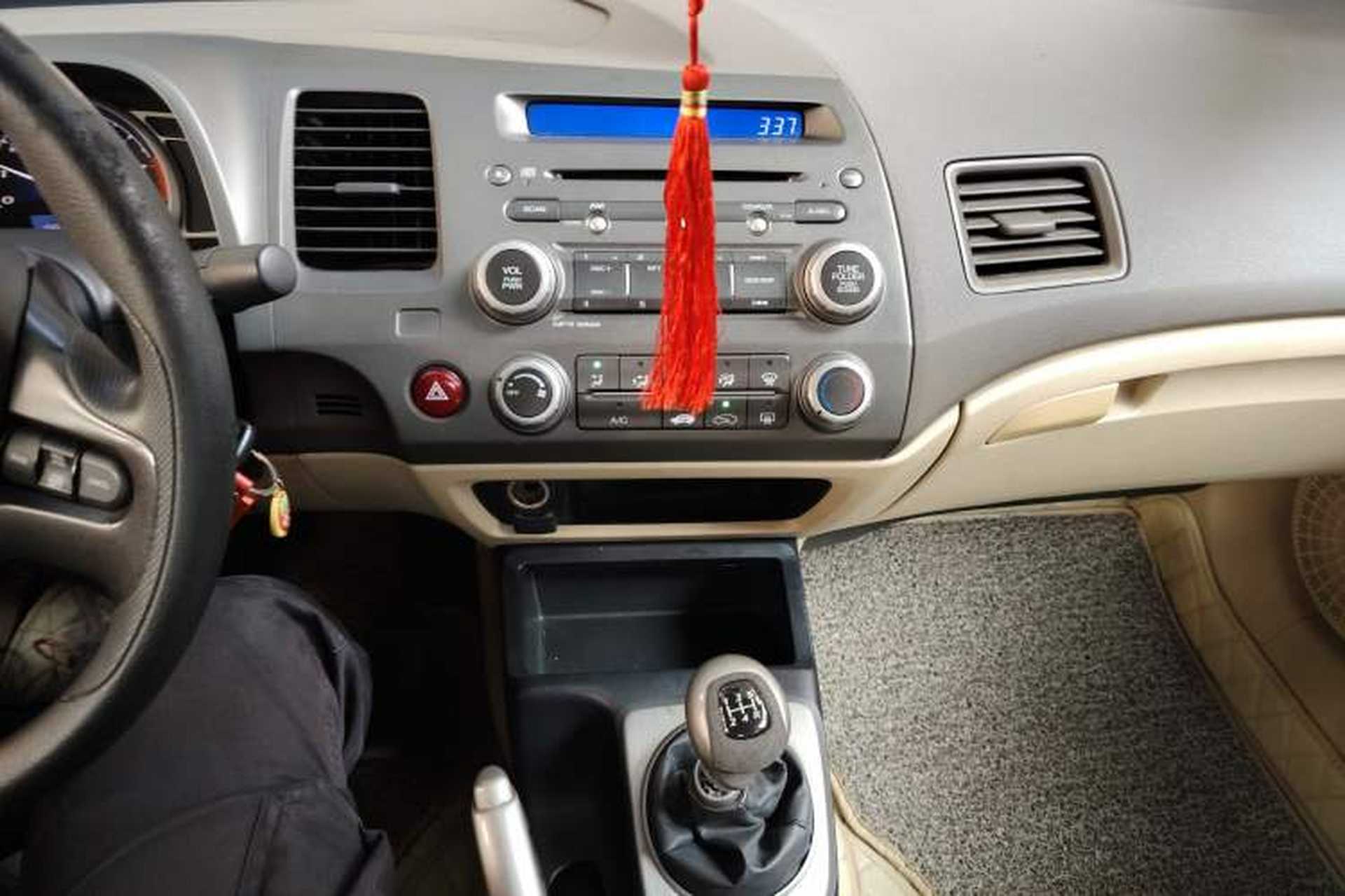 Used Honda Civic 2008 1.8L Manual Commemorative Classic Edition Audio And AC Panel