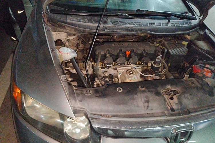 Used Honda Civic 2008 1.8L Automatic Commemorative Classic Edition Engine Bay Right