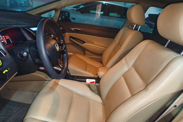 Used Honda Civic 2008 1.8L Automatic Commemorative Classic Edition Left Front Seat