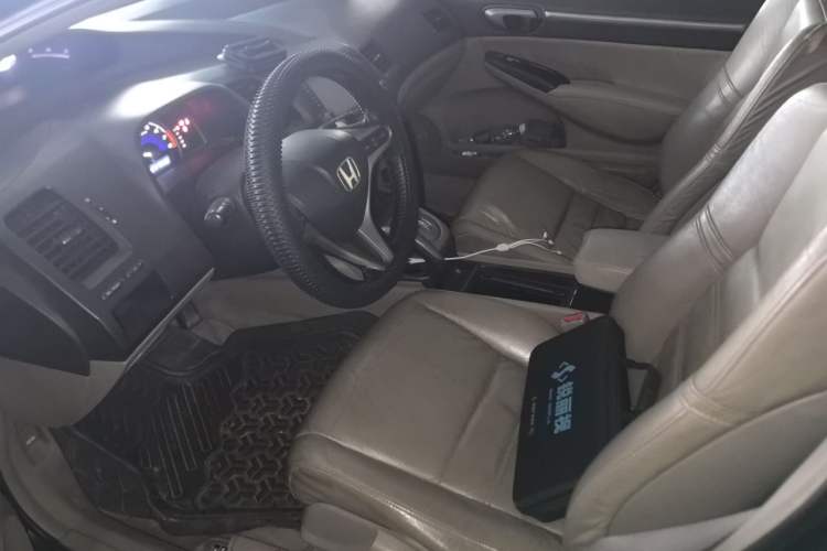 Used Honda Civic 2009 1.8L automatic luxury edition Driver Seat
