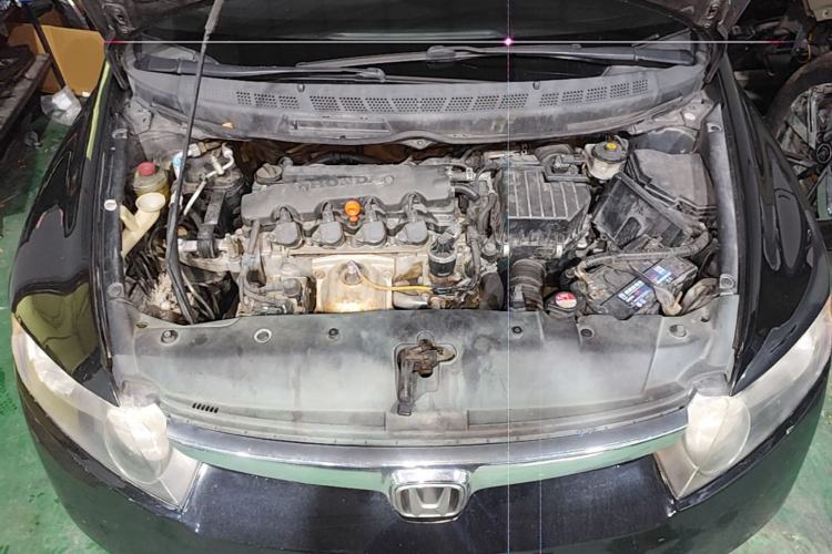 Used Honda Civic 2009 1.8L automatic comfort version Engine Bay