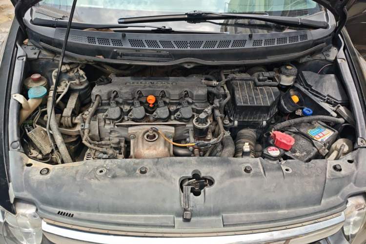 Used Honda Civic 2009 1.8L automatic prestige version Engine Bay