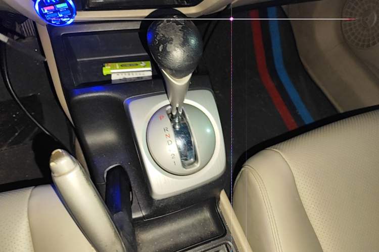 Used Honda Civic 2009 1.8L automatic comfort version Gear Lever