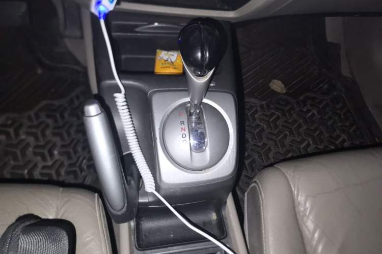 Used Honda Civic 2009 1.8L automatic luxury edition Gear Lever
