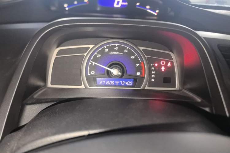 Used Honda Civic 2009 1.8L automatic luxury edition Instrument Cluster