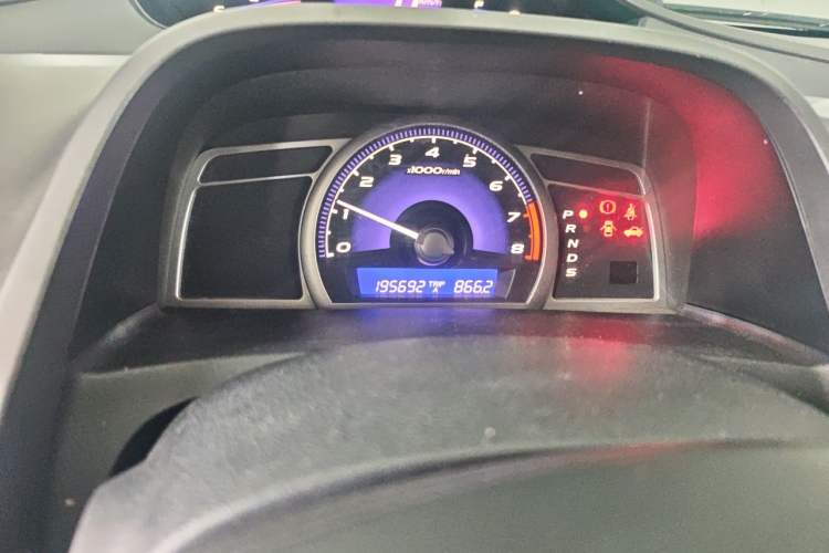 Used Honda Civic 2009 1.8L automatic comfort version Odometer Close Up