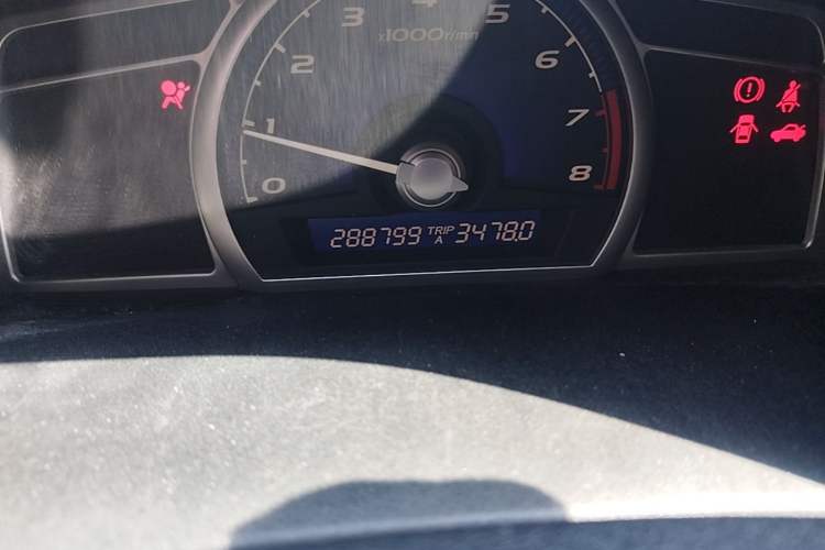 Used Honda Civic 2009 1.8L Manual Classic Edition Odometer Close Up