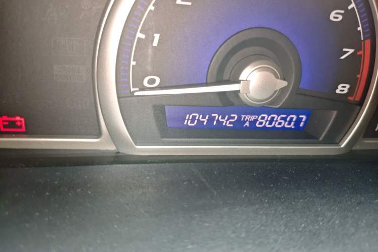 Used Honda Civic 2009 1.8L automatic prestige version Odometer Close Up