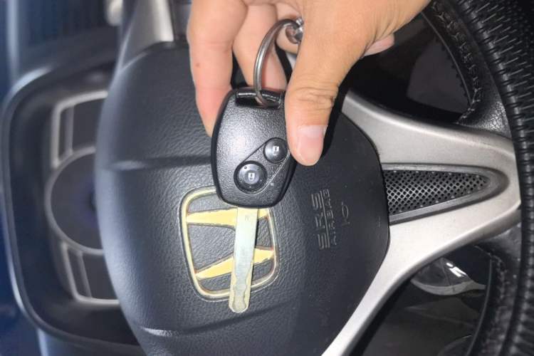 Used Honda Civic 2009 1.8L automatic luxury edition Vehicle Key
