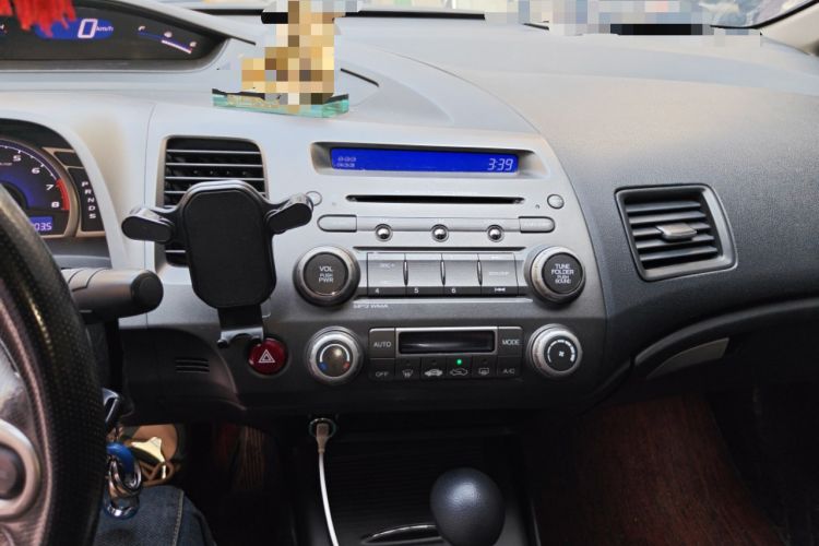 Used Honda Civic 2009 1.8L automatic luxury edition Audio And AC Panel