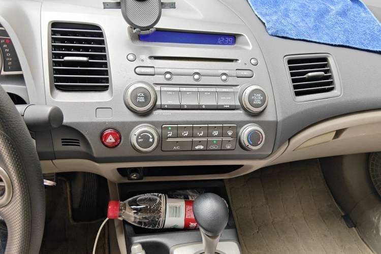 Used Honda Civic 2009 1.8L automatic comfort version Audio And AC Panel