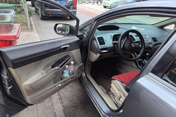 Used Honda Civic 2009 1.8L automatic comfort version Driver Seat