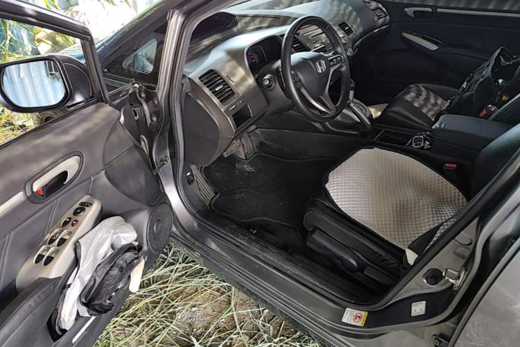Used Honda Civic 2009 1.8L automatic luxury edition Driver Seat