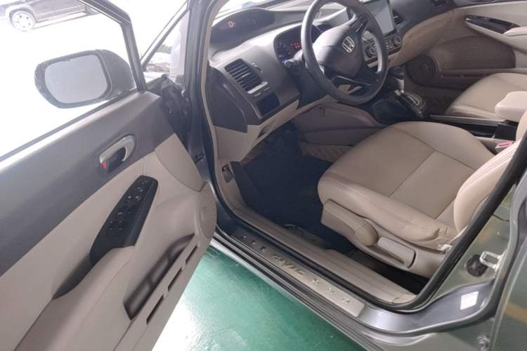 Used Honda Civic 2009 1.8L Automatic Classic Edition Driver Seat
