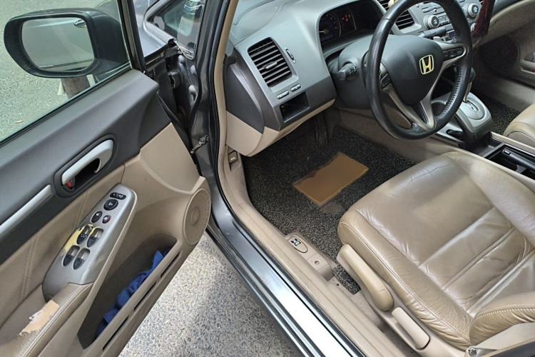 Used Honda Civic 2009 1.8L automatic comfort version Driver Seat