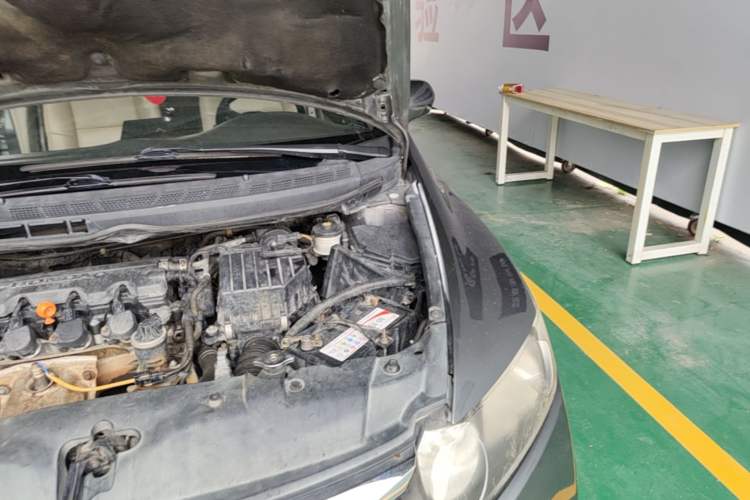 Used Honda Civic 2009 1.8L Automatic Classic Edition Engine Bay Left