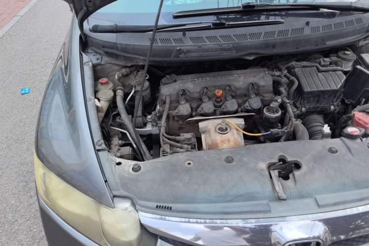 Used Honda Civic 2009 1.8L automatic comfort version Engine Bay Right