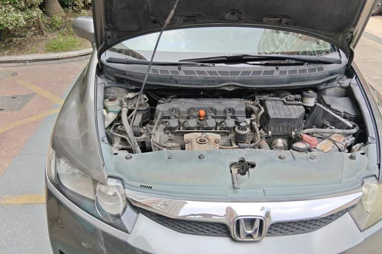 Used Honda Civic 2009 1.8L automatic comfort version Engine Bay Right
