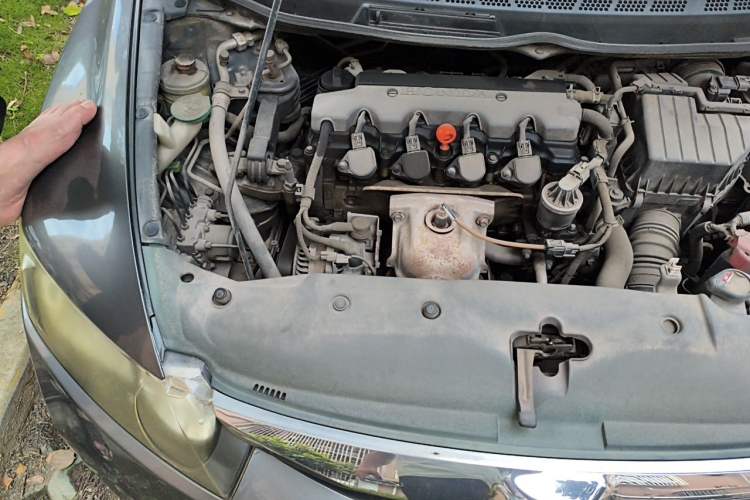 Used Honda Civic 2009 1.8L automatic comfort version Engine Bay Right