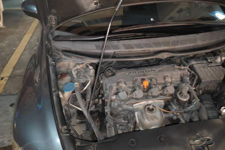 Used Honda Civic 2009 1.8L automatic comfort version Engine Bay Right