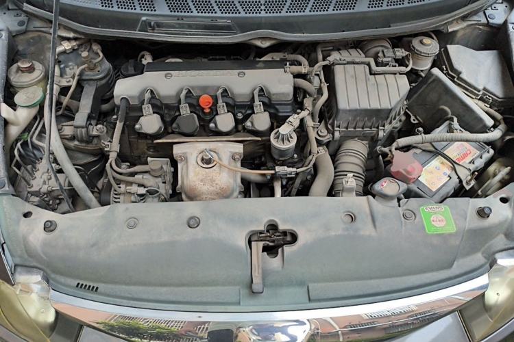 Used Honda Civic 2009 1.8L automatic comfort version Engine Bay