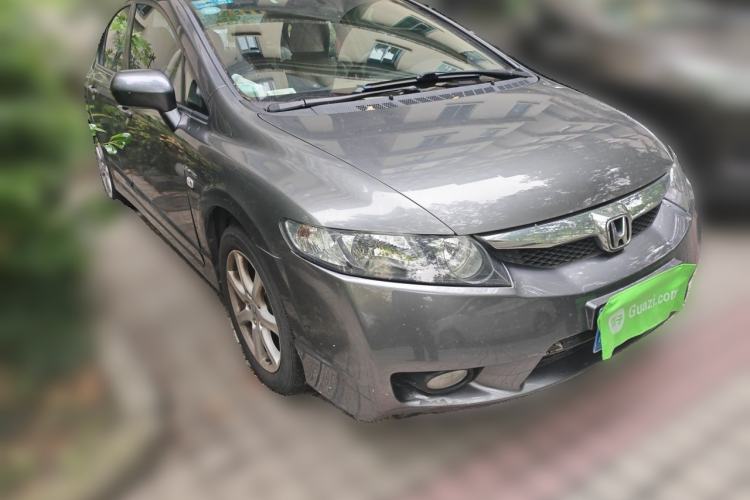 Used Honda Civic 2009 1.8L automatic comfort version Front Right 45 Deg