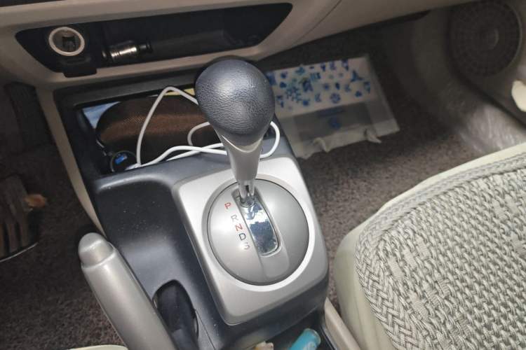 Used Honda Civic 2009 1.8L automatic comfort version Gear Lever