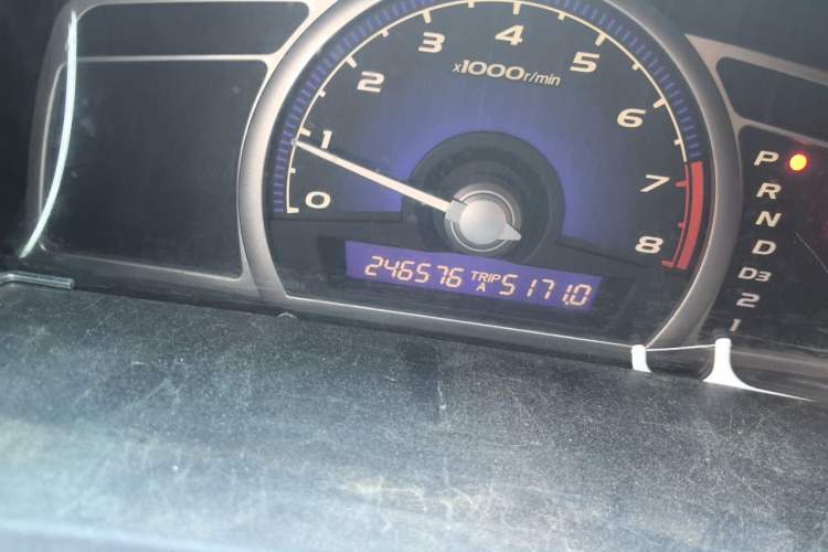 Used Honda Civic 2009 1.8L automatic comfort version Odometer Close Up