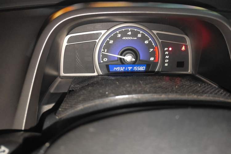 Used Honda Civic 2009 1.8L automatic comfort version Odometer Close Up