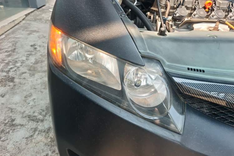 Used Honda Civic 2009 1.8L automatic comfort version Right Front Headlight