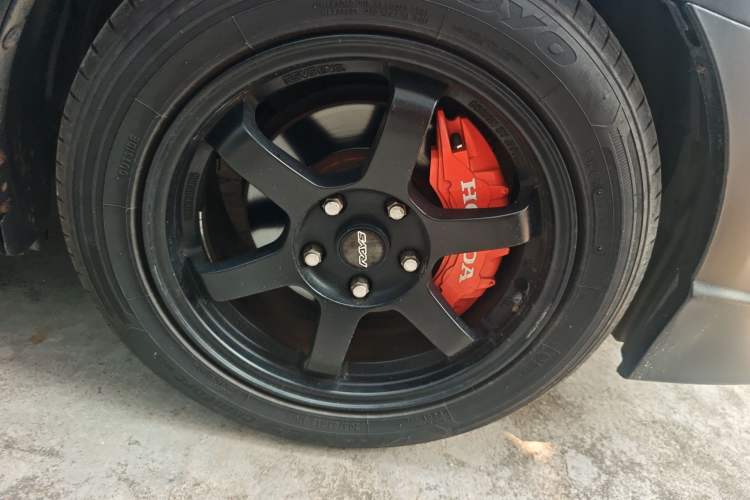 Used Honda Civic 2009 1.8L automatic comfort version Right Front Wheel Hub