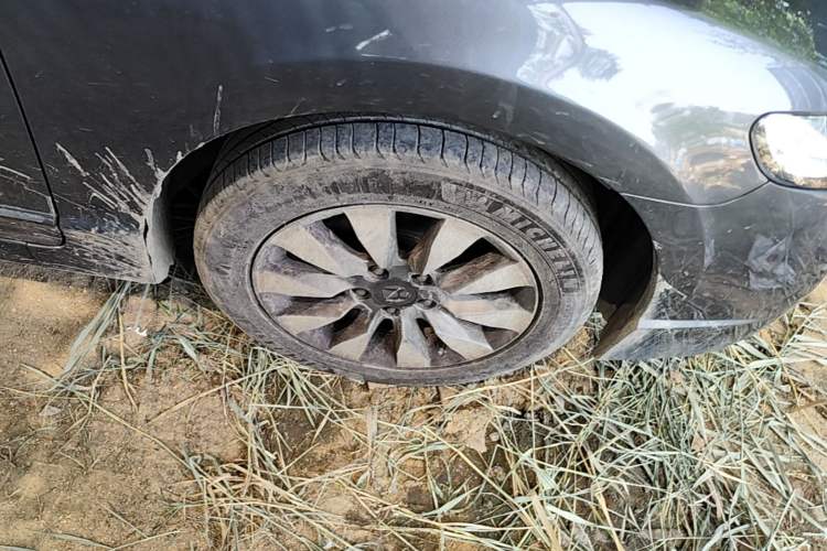 Used Honda Civic 2009 1.8L automatic luxury edition Right Front Wheel Hub