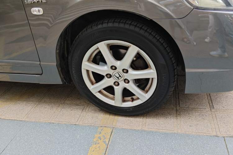 Used Honda Civic 2009 1.8L automatic comfort version Right Front Wheel Hub