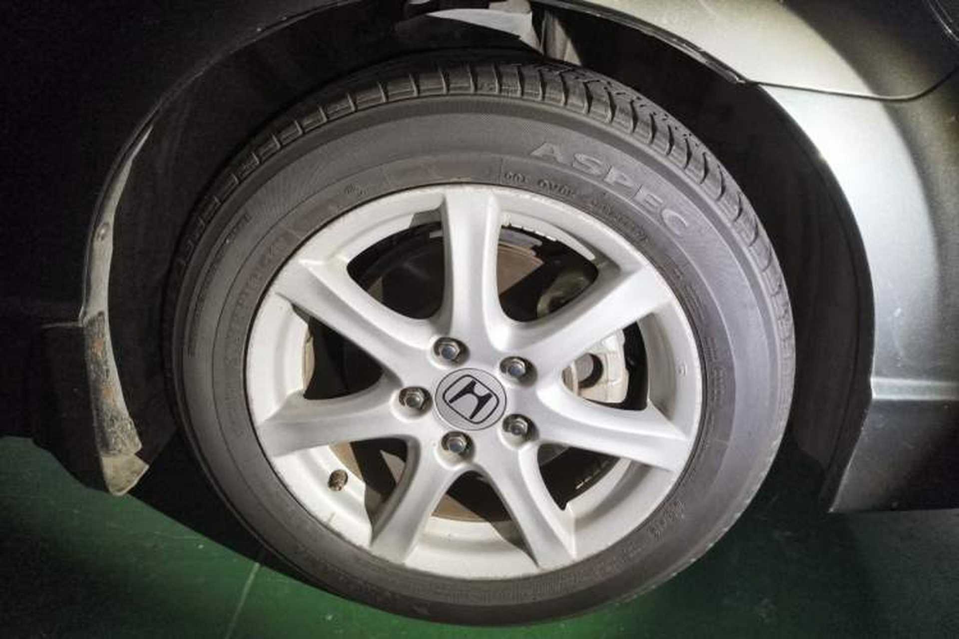 Used Honda Civic 2009 1.8L automatic comfort version Right Front Wheel Hub