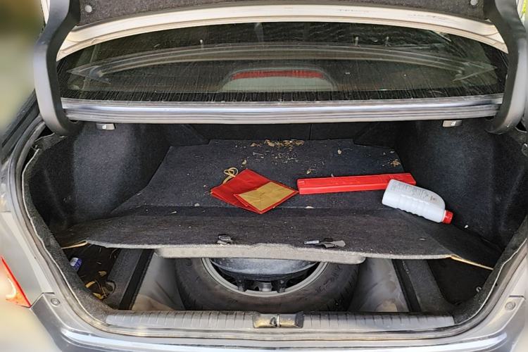 Used Honda Civic 2009 1.8L automatic luxury edition Trunk