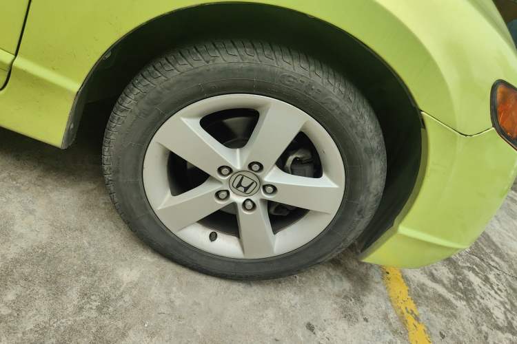Used Honda Civic 2009 1.8L Automatic Classic Edition Right Front Wheel Hub
