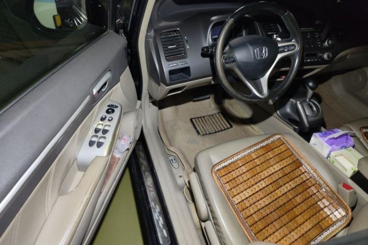 Used Honda Civic 2009 1.8L automatic luxury edition Driver Seat