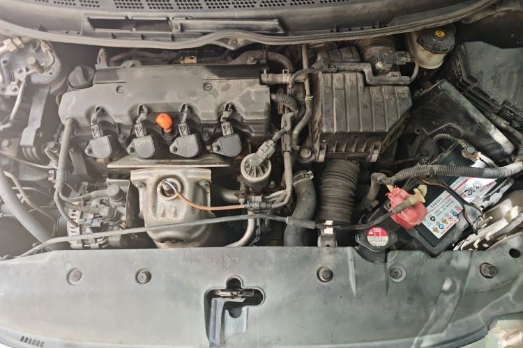 Used Honda Civic 2009 1.8L automatic luxury edition Engine Bay