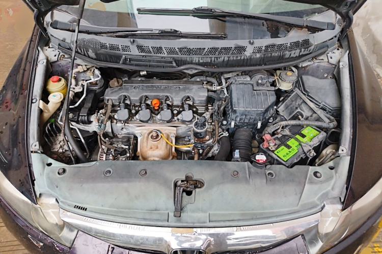 Used Honda Civic 2009 1.8L automatic luxury edition Engine Bay