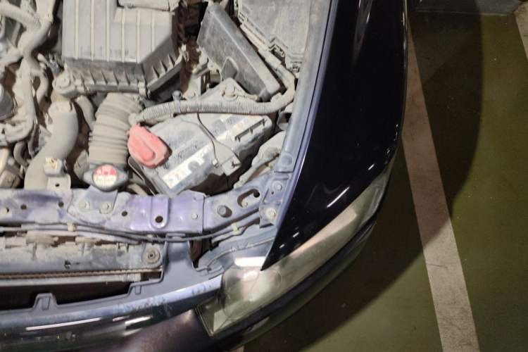Used Honda Civic 2009 1.8L automatic luxury edition Engine Bay Left
