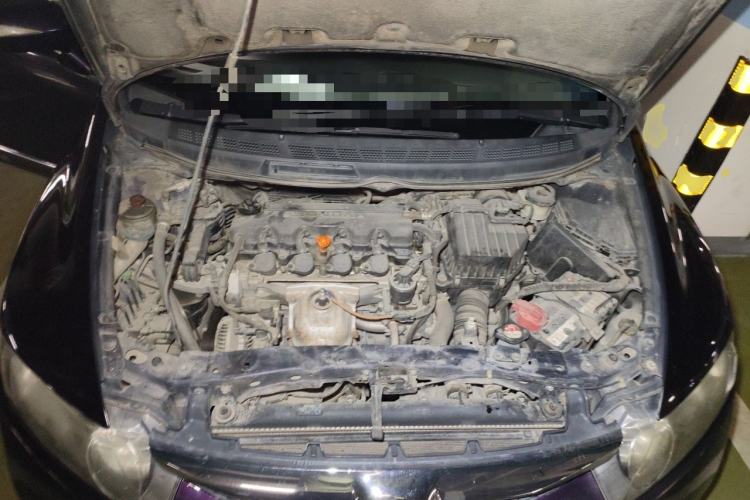 Used Honda Civic 2009 1.8L automatic luxury edition Engine Bay