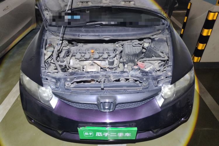 Used Honda Civic 2009 1.8L automatic luxury edition Engine Bay
