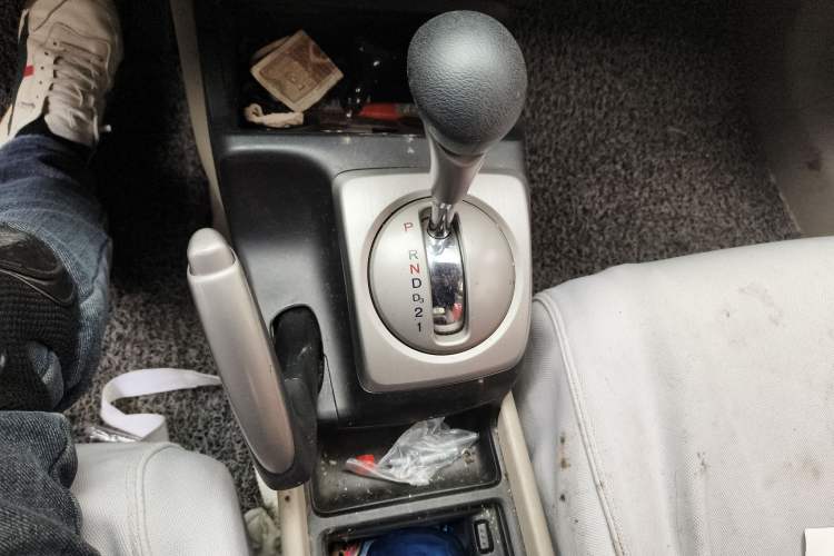 Used Honda Civic 2009 1.8L automatic comfort version Gear Lever