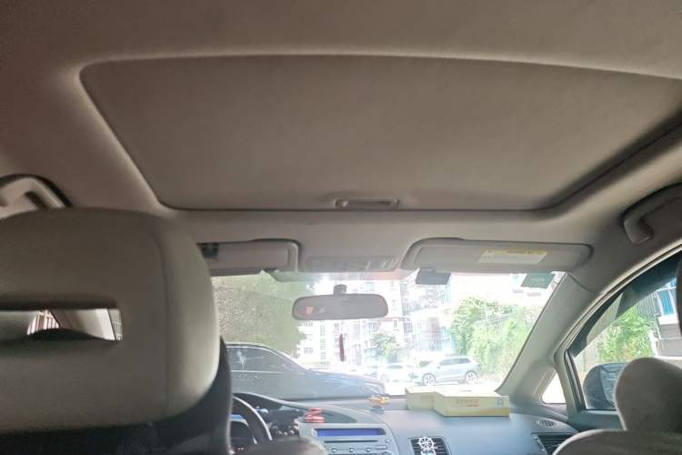 Used Honda Civic 2009 1.8L automatic luxury edition Headliner