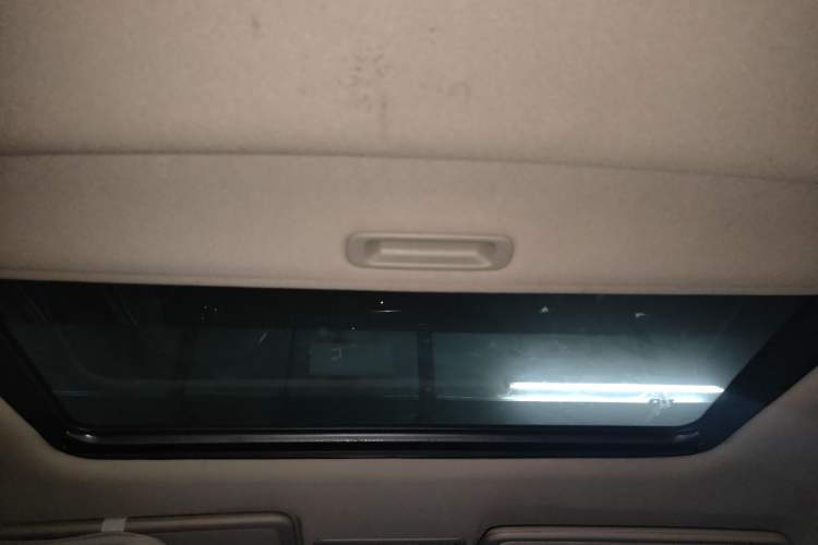 Used Honda Civic 2009 1.8L automatic luxury edition Headliner