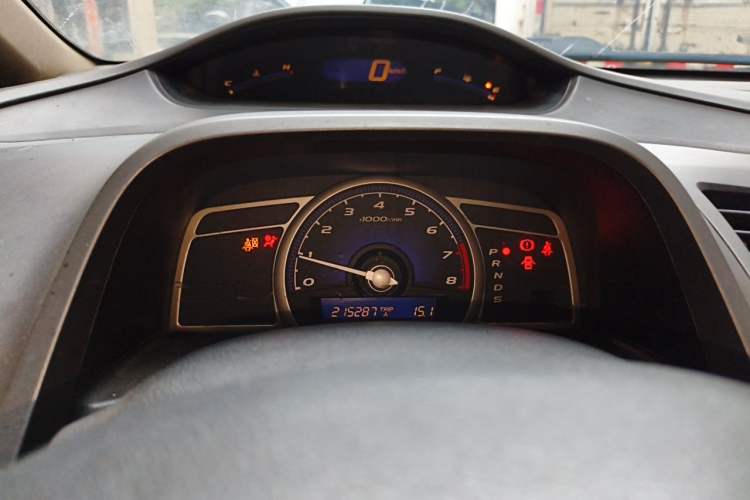 Used Honda Civic 2009 1.8L automatic luxury edition Instrument Cluster