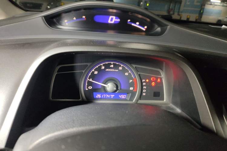 Used Honda Civic 2009 1.8L automatic luxury edition Instrument Cluster